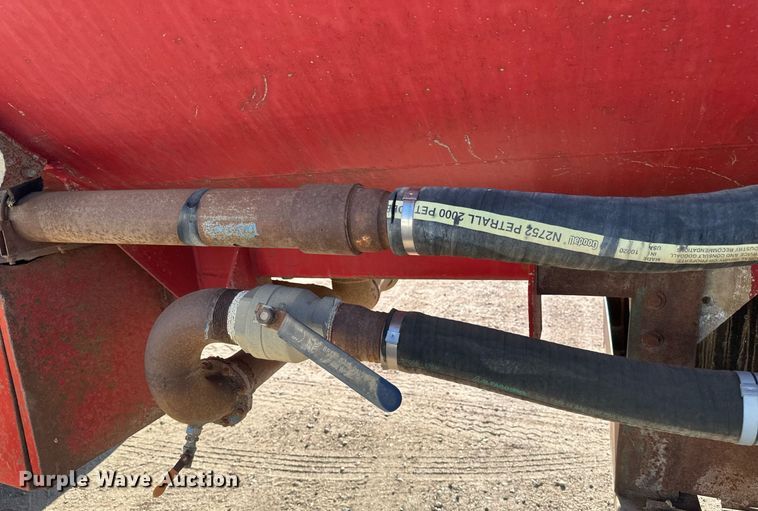 image for item EB2725 1957 Fruehauf tank trailer