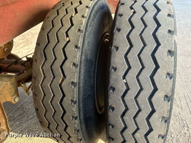 image for item EB2725 1957 Fruehauf tank trailer