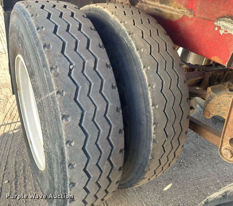 image for item EB2725 1957 Fruehauf tank trailer