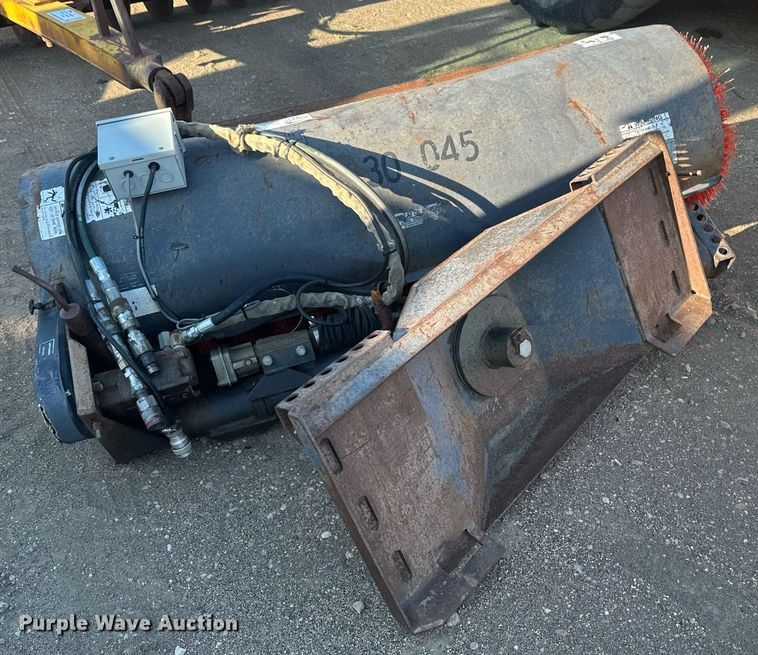 image for item EB2732 Bobcat 66