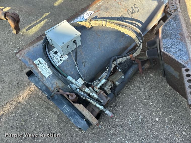 image for item EB2732 Bobcat 66