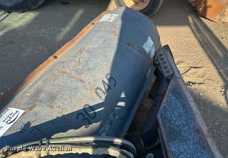 image for item EB2732 Bobcat 66