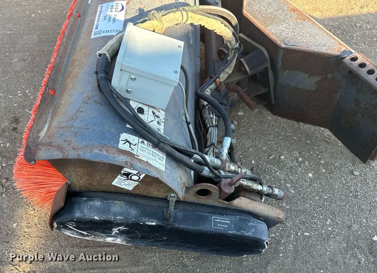 image for item EB2732 Bobcat 66