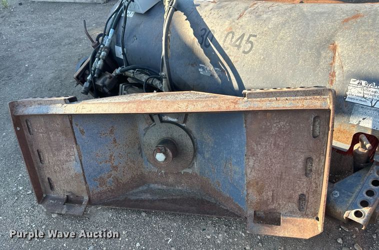 image for item EB2732 Bobcat 66