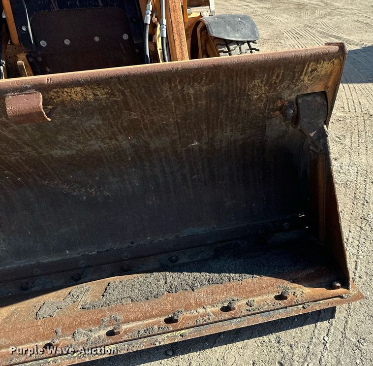 image for item EB2735 2007 Case 570MXT landscape tractor