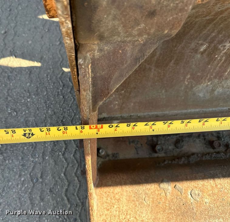 image for item EB2735 2007 Case 570MXT landscape tractor