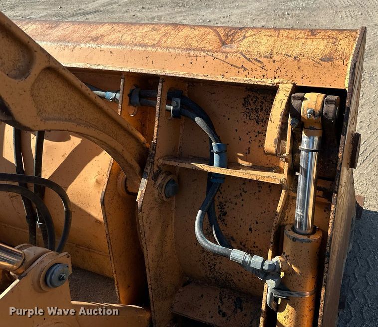 image for item EB2735 2007 Case 570MXT landscape tractor