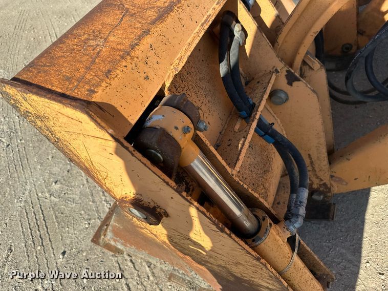 image for item EB2735 2007 Case 570MXT landscape tractor