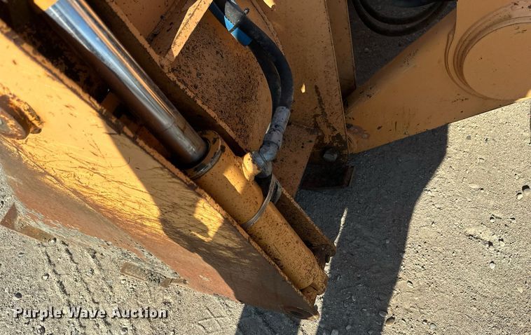 image for item EB2735 2007 Case 570MXT landscape tractor