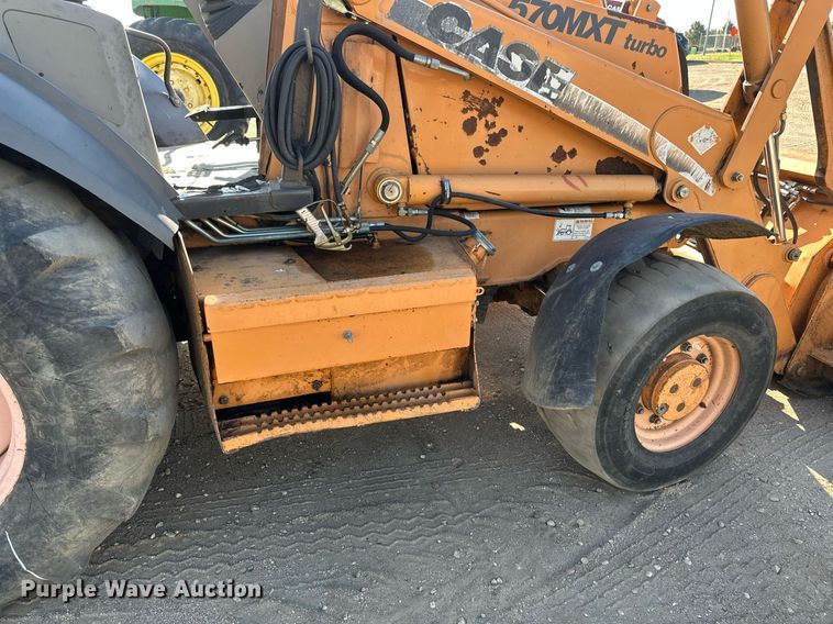 image for item EB2735 2007 Case 570MXT landscape tractor