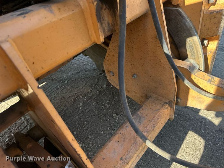 image for item EB2735 2007 Case 570MXT landscape tractor