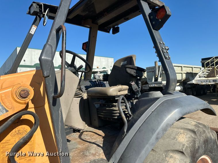 image for item EB2735 2007 Case 570MXT landscape tractor