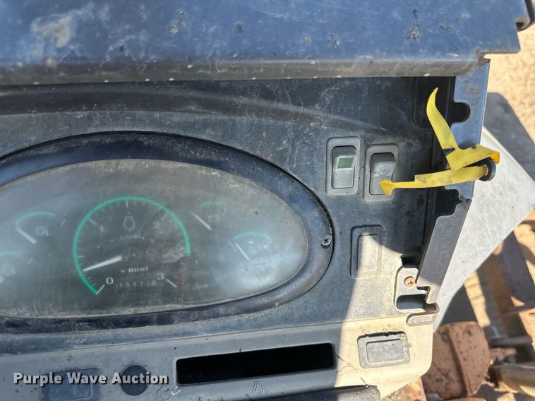 image for item EB2735 2007 Case 570MXT landscape tractor