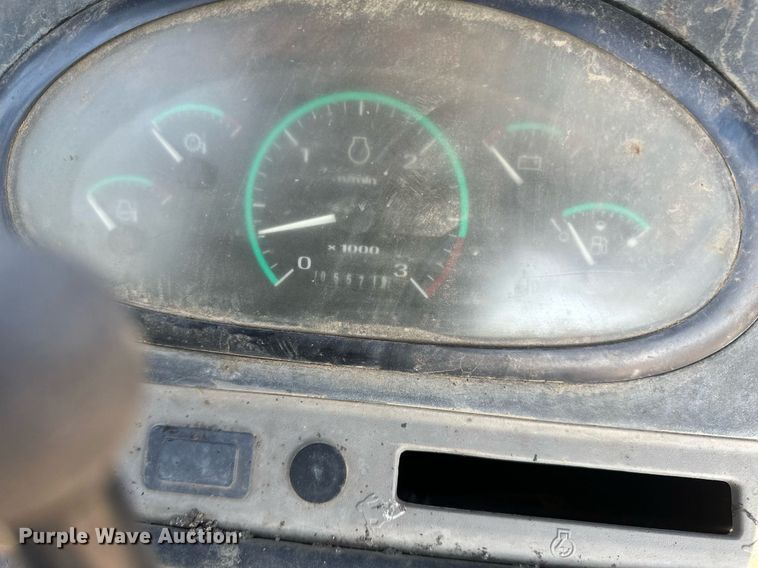 image for item EB2735 2007 Case 570MXT landscape tractor