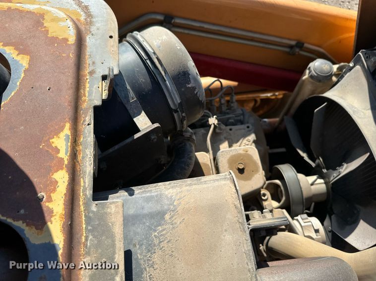 image for item EB2735 2007 Case 570MXT landscape tractor