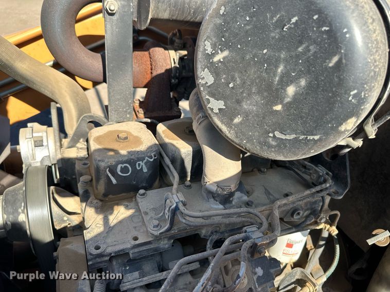 image for item EB2735 2007 Case 570MXT landscape tractor