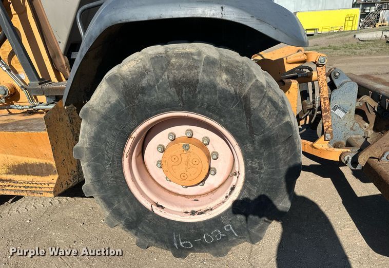 image for item EB2735 2007 Case 570MXT landscape tractor