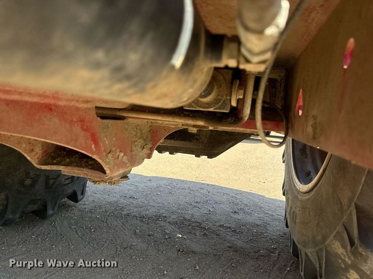 image for item EB2737 2013 Case IH Steiger 550HD Scraper Series 4WD tractor