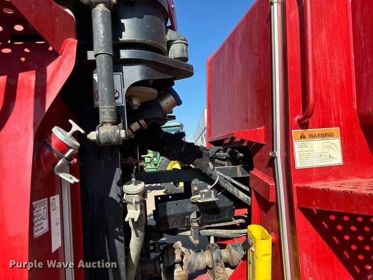 image for item EB2737 2013 Case IH Steiger 550HD Scraper Series 4WD tractor
