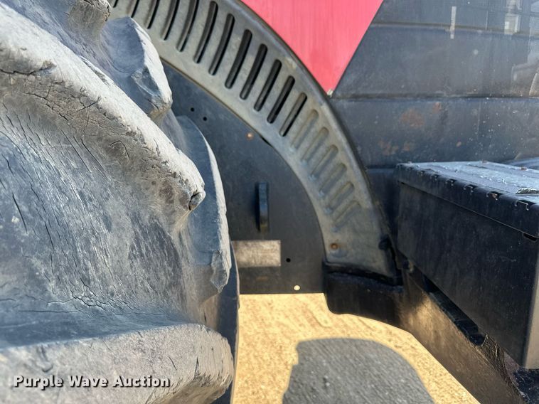 image for item EB2737 2013 Case IH Steiger 550HD Scraper Series 4WD tractor