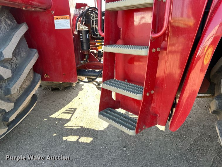 image for item EB2737 2013 Case IH Steiger 550HD Scraper Series 4WD tractor