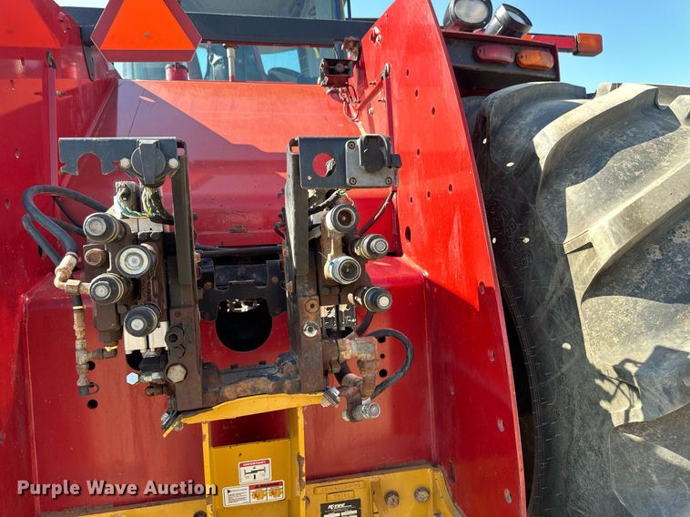 image for item EB2737 2013 Case IH Steiger 550HD Scraper Series 4WD tractor