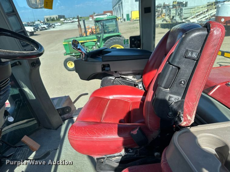 image for item EB2737 2013 Case IH Steiger 550HD Scraper Series 4WD tractor