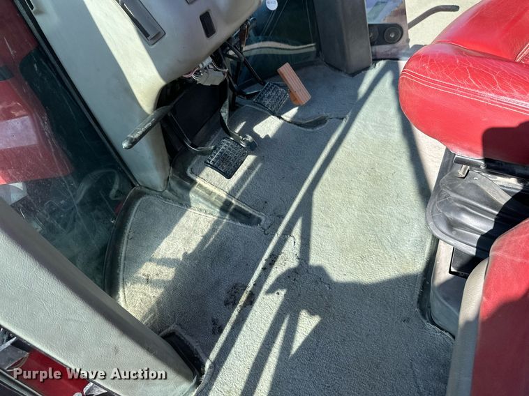 image for item EB2737 2013 Case IH Steiger 550HD Scraper Series 4WD tractor