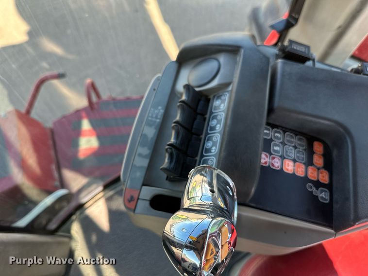 image for item EB2737 2013 Case IH Steiger 550HD Scraper Series 4WD tractor