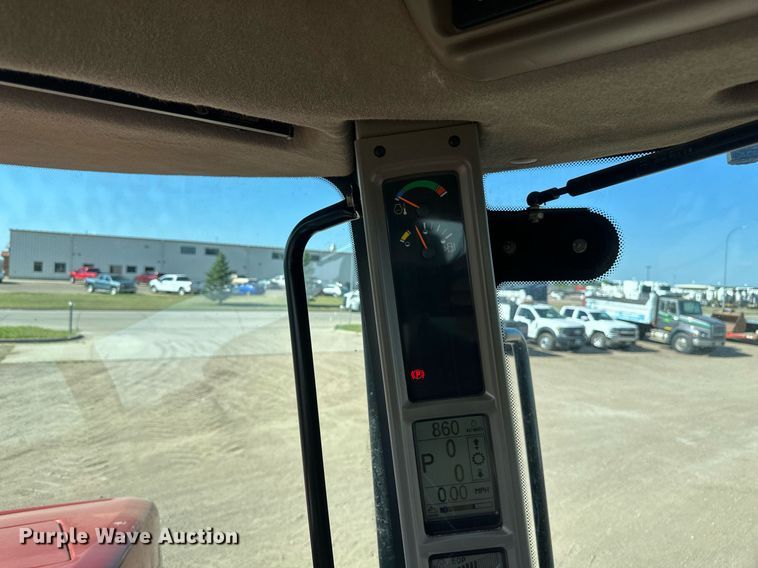 image for item EB2737 2013 Case IH Steiger 550HD Scraper Series 4WD tractor