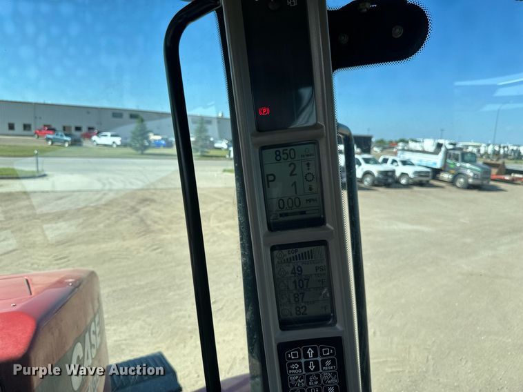 image for item EB2737 2013 Case IH Steiger 550HD Scraper Series 4WD tractor