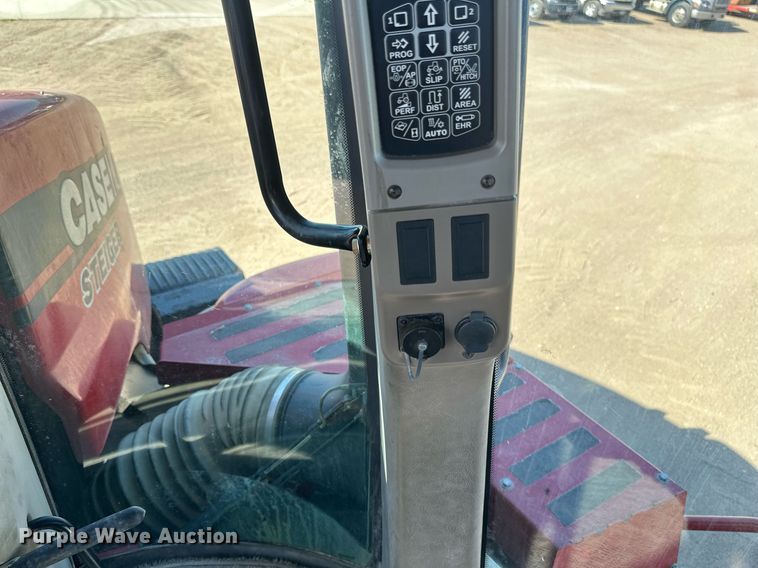 image for item EB2737 2013 Case IH Steiger 550HD Scraper Series 4WD tractor