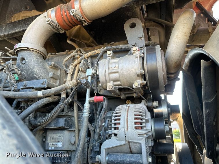 image for item EB2737 2013 Case IH Steiger 550HD Scraper Series 4WD tractor