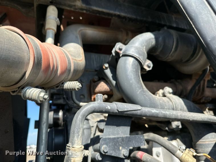 image for item EB2737 2013 Case IH Steiger 550HD Scraper Series 4WD tractor