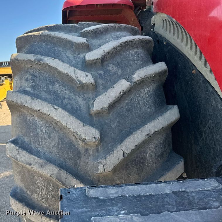 image for item EB2737 2013 Case IH Steiger 550HD Scraper Series 4WD tractor