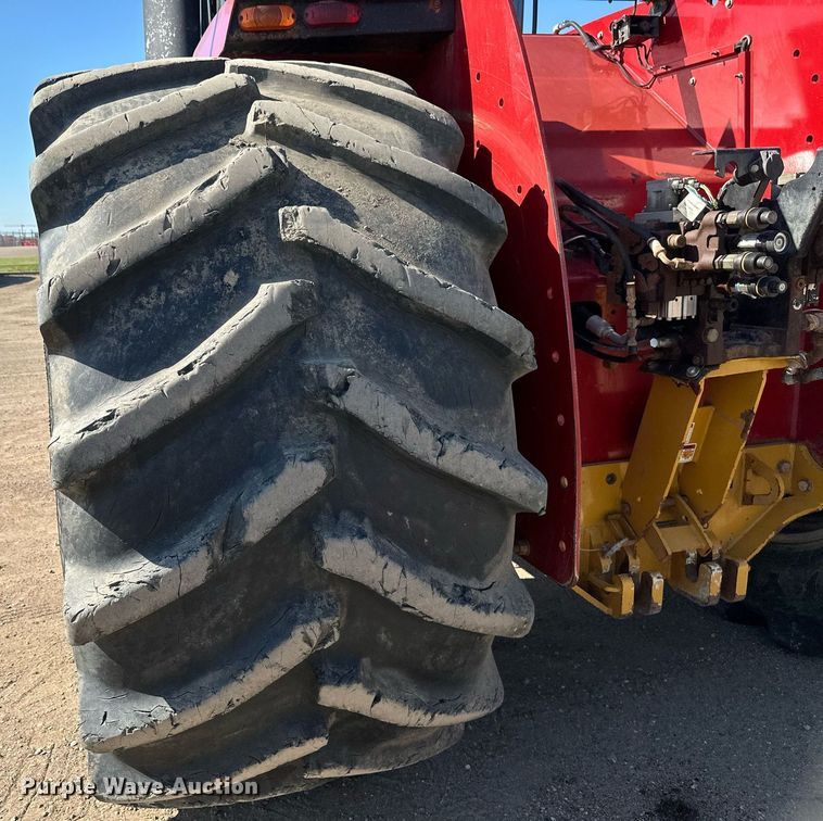 image for item EB2737 2013 Case IH Steiger 550HD Scraper Series 4WD tractor