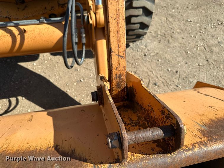 image for item EB2738 2005 Case 570MXT Turbo landscape tractor