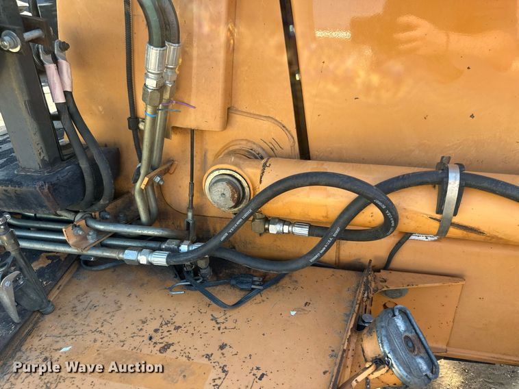 image for item EB2738 2005 Case 570MXT Turbo landscape tractor