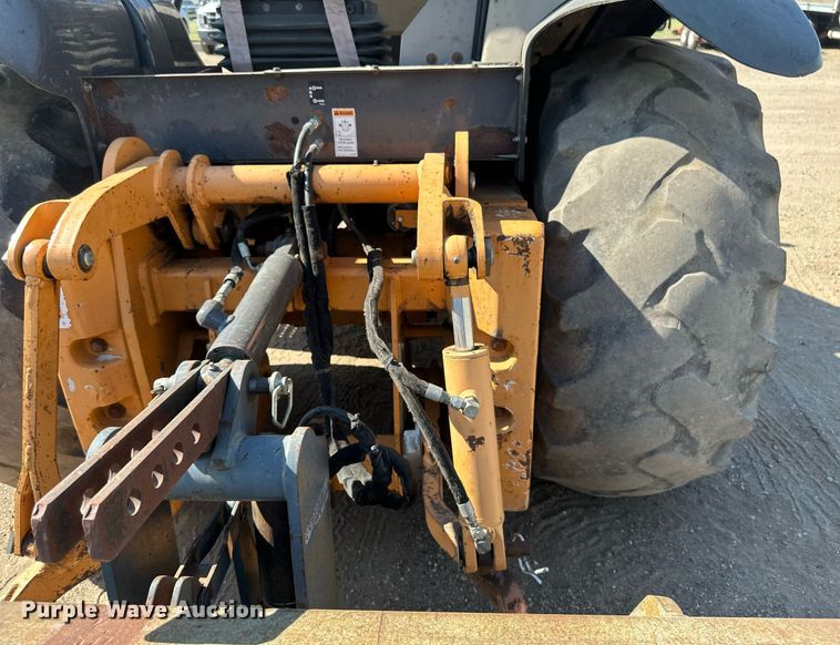 image for item EB2738 2005 Case 570MXT Turbo landscape tractor