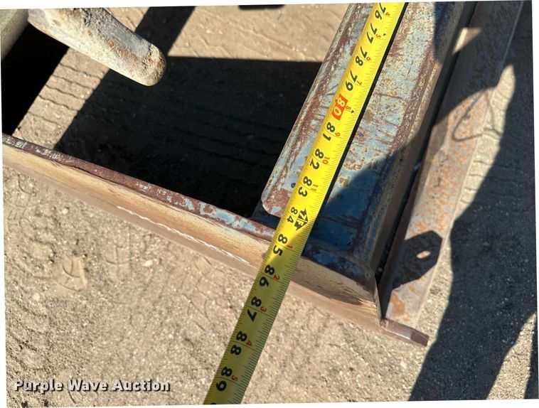 image for item EB2738 2005 Case 570MXT Turbo landscape tractor