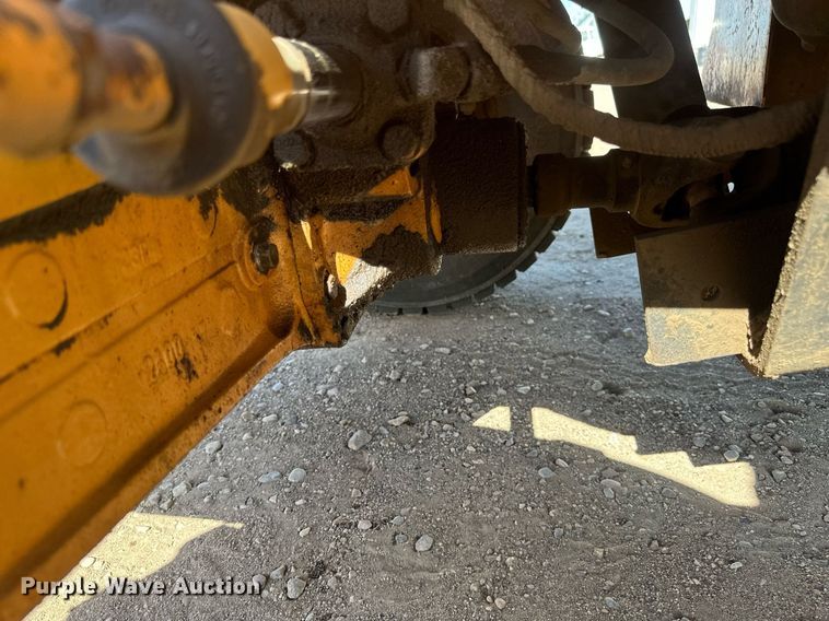 image for item EB2738 2005 Case 570MXT Turbo landscape tractor