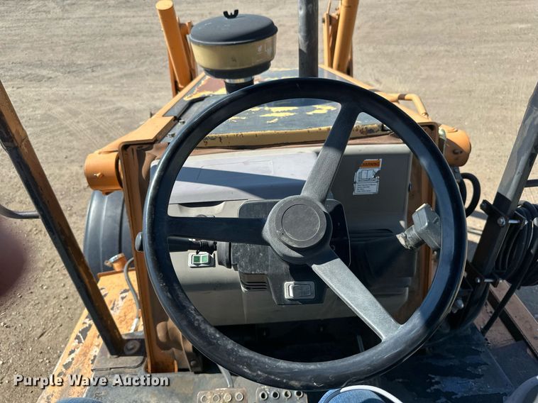 image for item EB2738 2005 Case 570MXT Turbo landscape tractor