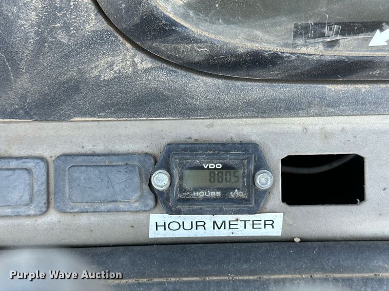 image for item EB2738 2005 Case 570MXT Turbo landscape tractor