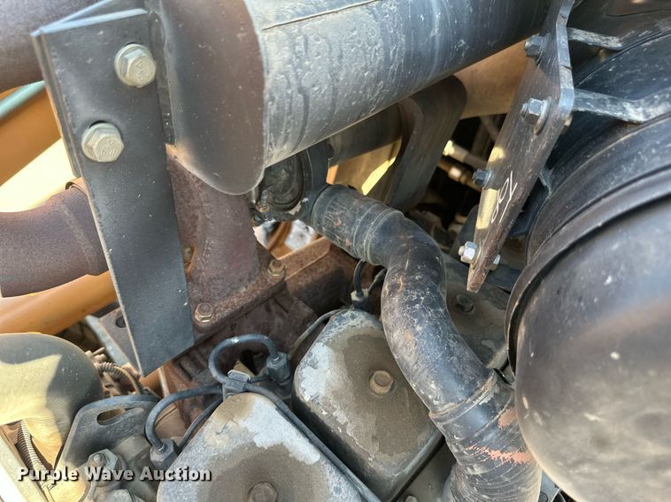 image for item EB2738 2005 Case 570MXT Turbo landscape tractor