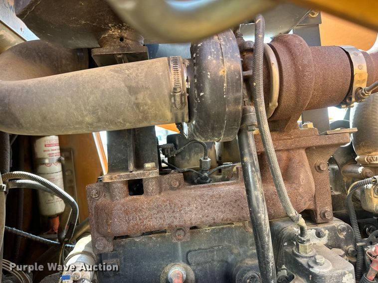 image for item EB2738 2005 Case 570MXT Turbo landscape tractor