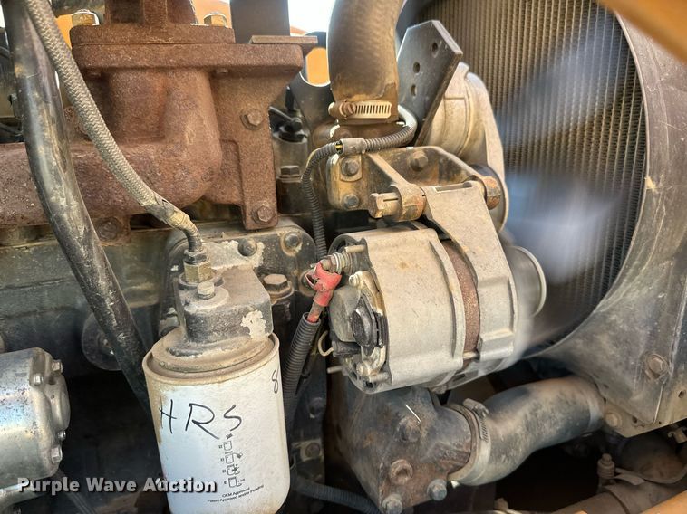 image for item EB2738 2005 Case 570MXT Turbo landscape tractor