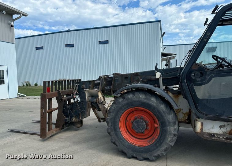 image for item EB2750 2007 Bobcat V638 telehandler
