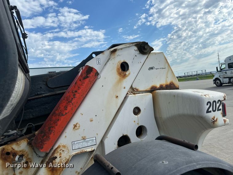 image for item EB2750 2007 Bobcat V638 telehandler