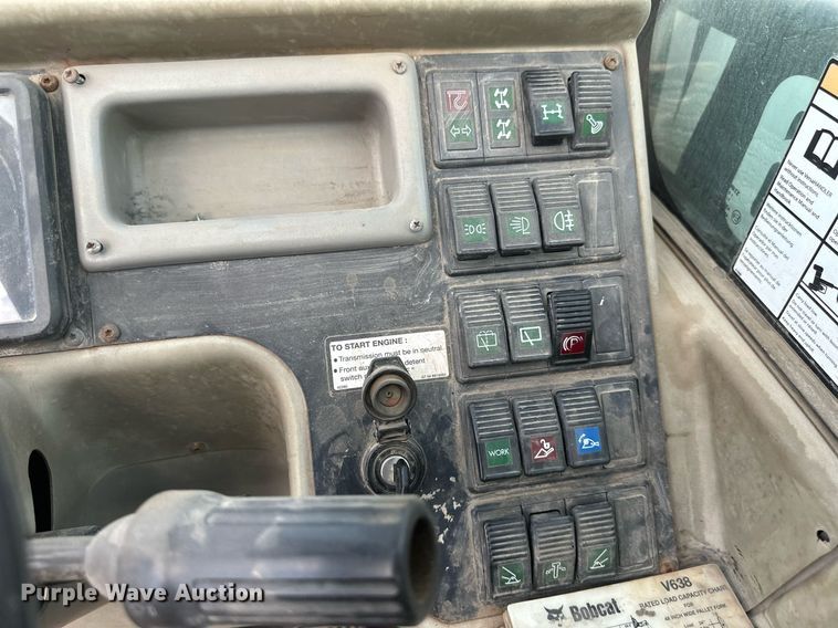 image for item EB2750 2007 Bobcat V638 telehandler