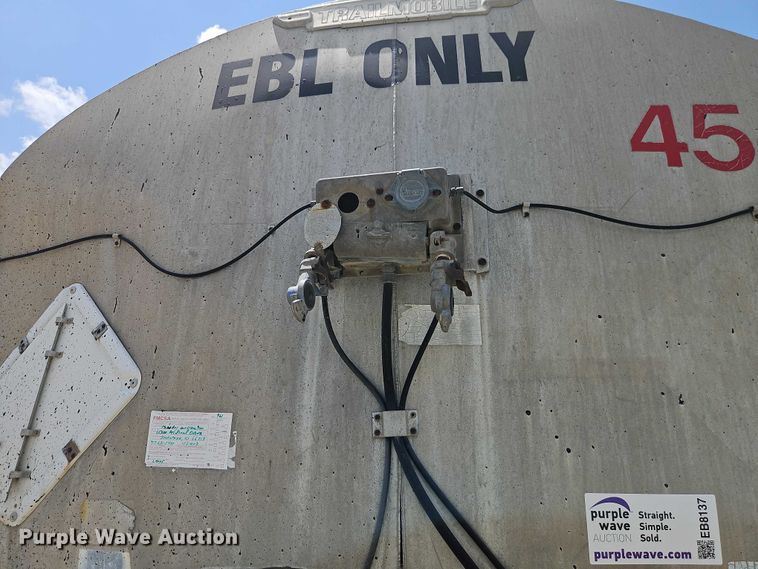 image for item EB8137 1974 TrailMobile asphalt distributor trailer